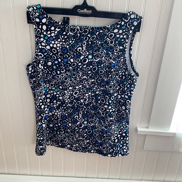 Nomadic Traders tank top, size Medium, like new - Picture 2 of 4